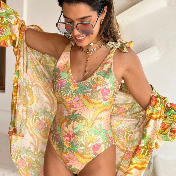 Never Fully Dressed Other - NEW NEVER FULLY DRESSED SUNSET TROPICS MAE PLUS SZ SWIMSUIT US SZ 18 NWT